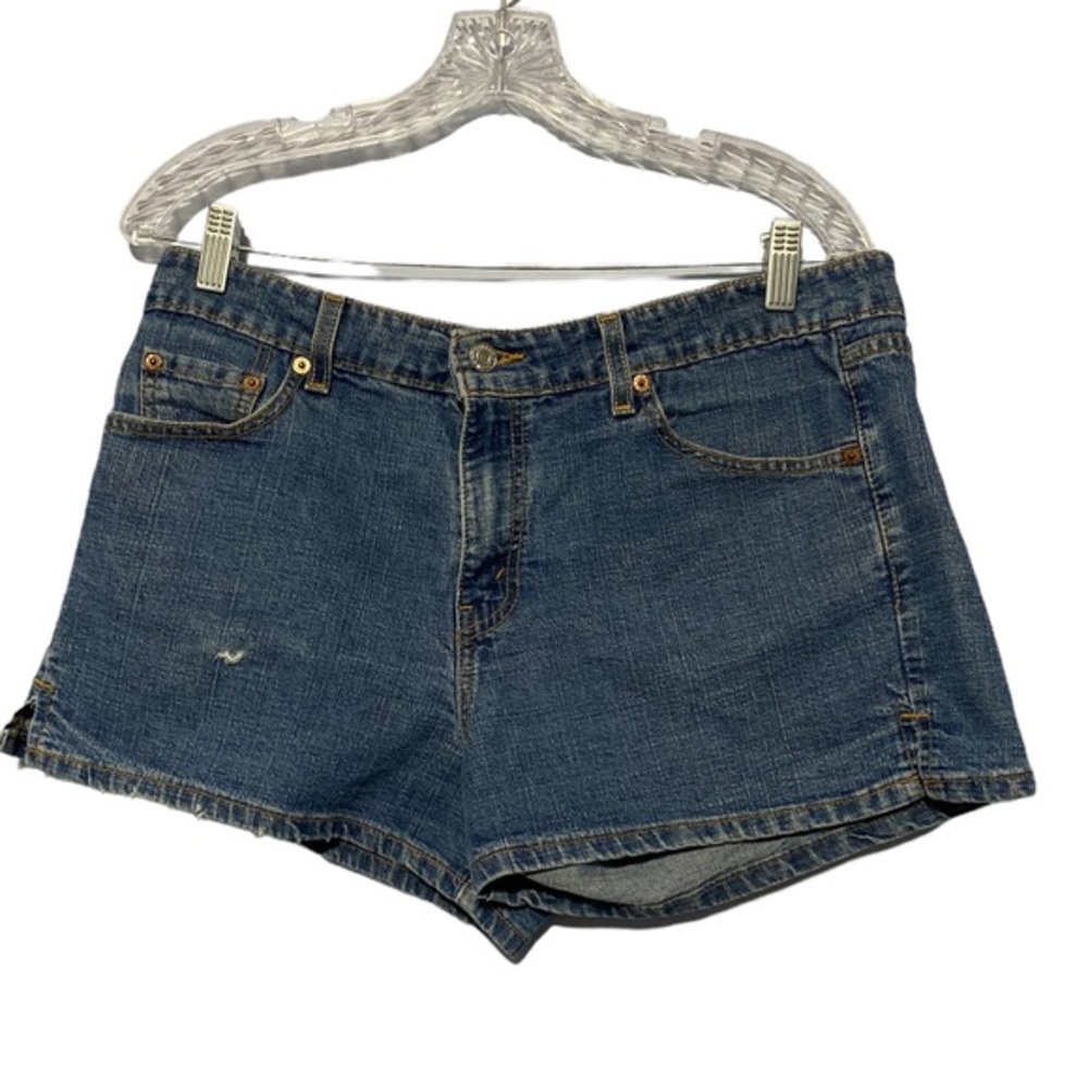 VINTAGE LEVI SHORTS